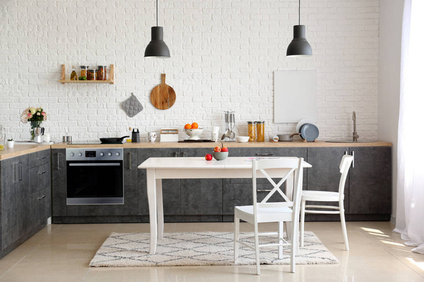 Stilvolles Interieur der modernen Küche - Foto, Bild