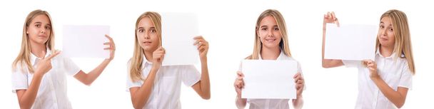 educación y concepto de tablero en blanco - chica confiada en camisa blanca con letrero de publicidad aislado
 - Foto, imagen