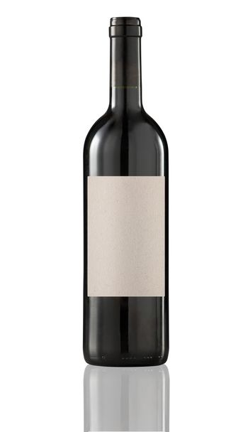 Красная бутылка вина изолирована с чистой этикеткой. Путь обрезки включает
 - Фото, изображение
