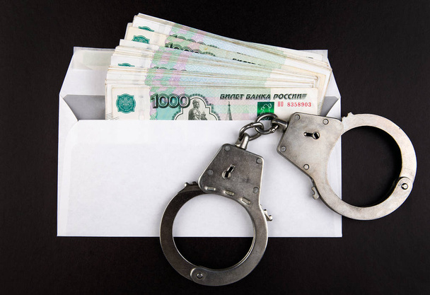 Handcuffs with a Money - Fotoğraf, Görsel