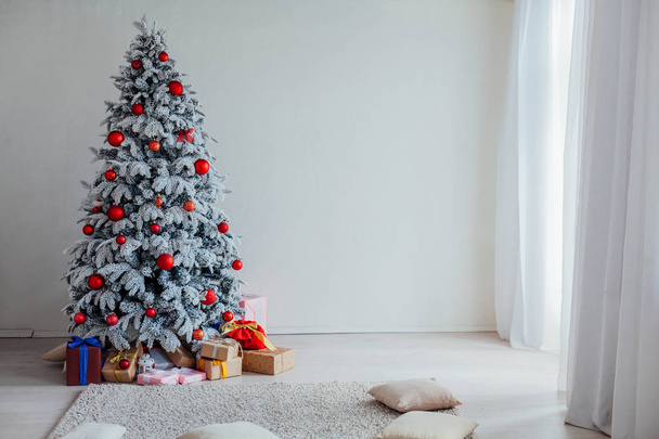 Vacances de Noël Nouvel An Vacances en famille Décoration arbre
. - Photo, image