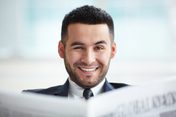 Hombre de negocios sonriente
 - Foto, imagen