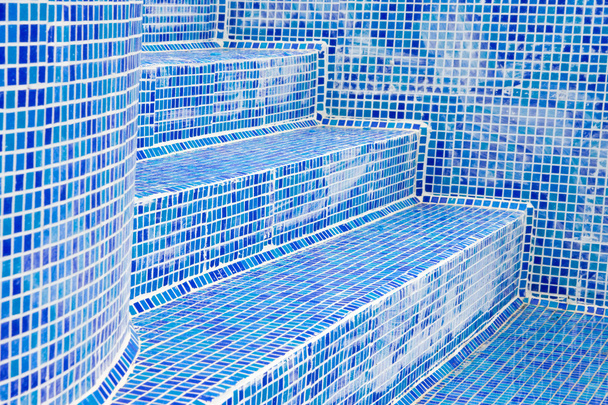 Blue dirty tiles in Bathroom With Water Drops - Φωτογραφία, εικόνα