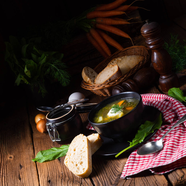 Rustikal Sorrel soup with potatoes and cream - Foto, immagini