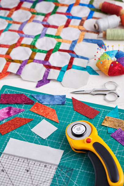 Quilting and sewing accessories, fragment and detailes of quilt - 写真・画像