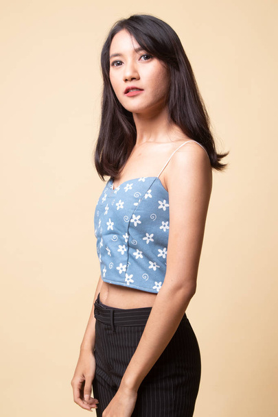 Portrait of beautiful young Asian woman - Foto, Imagen