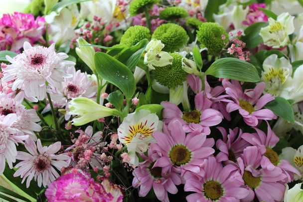           il bouquet per il compleanno dei bellissimi fiori
 - Foto, immagini