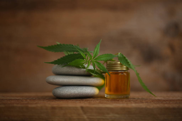 Marihuana medicinal aceite de cbd - Foto, imagen