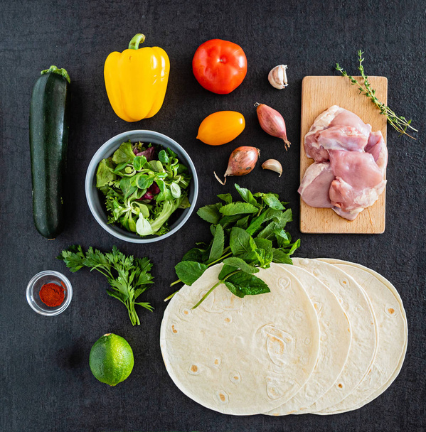 ingredients for kebab with pita bread - Foto, Bild