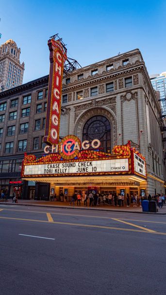 Famous Chicago Theater at State Street former Balaban and Katz Theater - CHICAGO, USA - JUNE 11, 2019 - Foto, Imagem