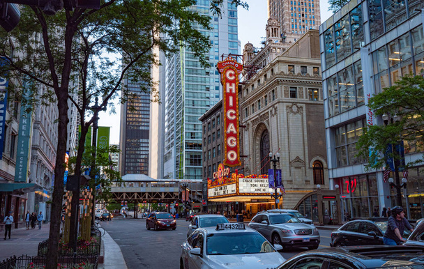 Famous Chicago Theater at State Street former Balaban and Katz Theater - CHICAGO, USA - JUNE 11, 2019 - Fotó, kép