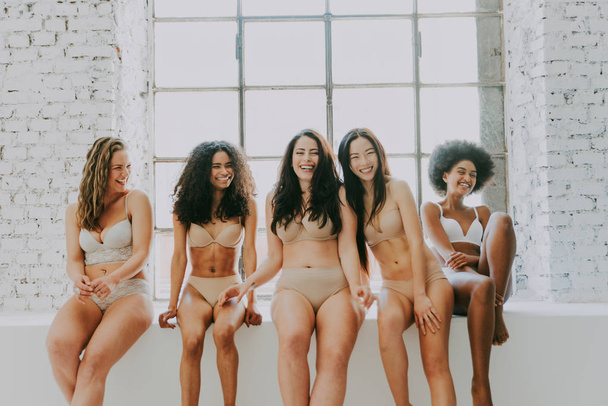 Beautiful women posing in underwear - Foto, Imagem