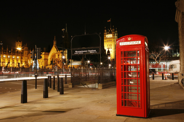 Λονδίνο, κόκκινο τηλεφωνικό θάλαμο - Φωτογραφία, εικόνα