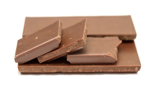 barra de chocolate aislado sobre fondo blanco - Foto, imagen