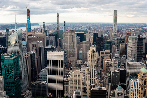 New York, USA - June 6, 2019:  New York City. Wonderful panoramic aerial view of Manhattan Midtown Skyscrapers - Image - Foto, immagini