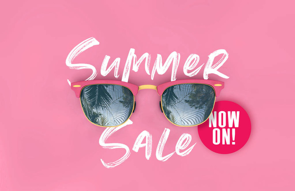 Summer sale sunglasses with tropical palm tree reflections. 3D Rendering - Foto, imagen