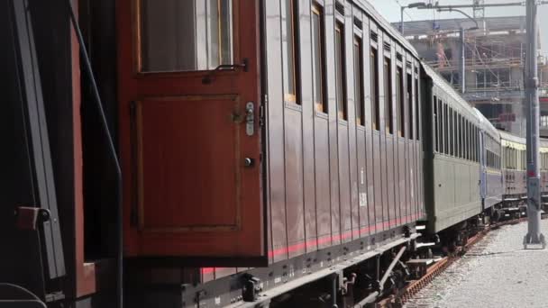 Immer noch Schüsse auf wartenden Eisenbahnwaggon - Filmmaterial, Video