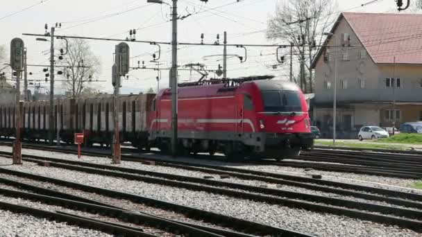 Vonat halad pályaudvar - Felvétel, videó
