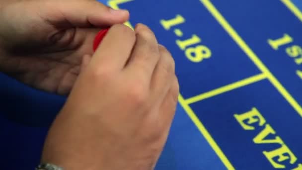Homem jogando no casino
 - Filmagem, Vídeo
