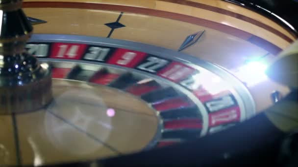 Közelkép a rulett körül forog - Felvétel, videó