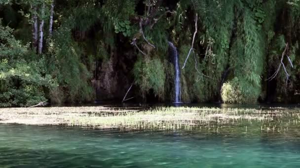 Gyönyörű táj, a Plitvicei Nemzeti park - Felvétel, videó