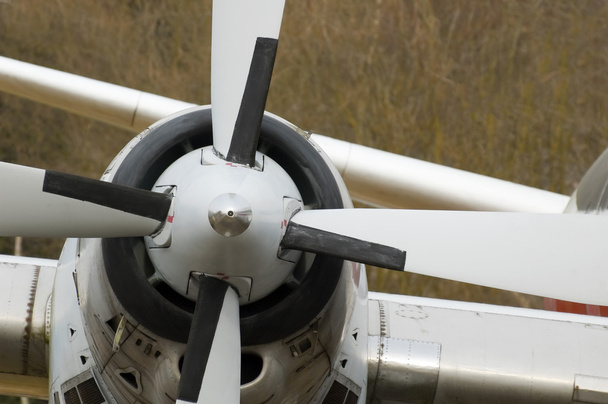 Літак пропелера
 - Фото, зображення