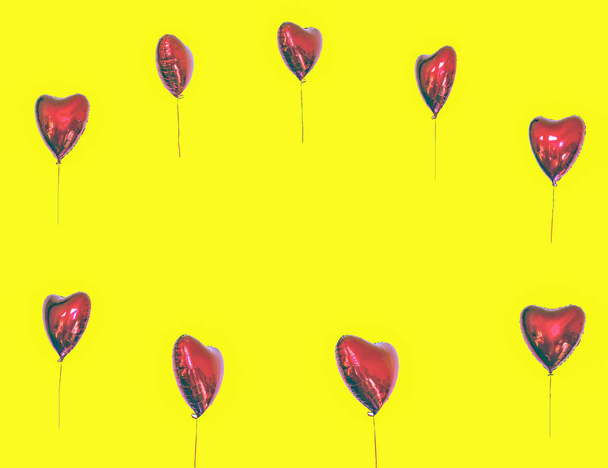 copy space festival of red balloons. concept cards with red balloons in the shape of a heart, isolate. - Photo, image