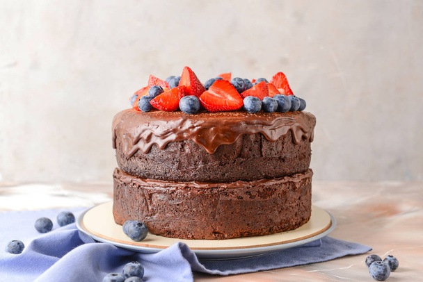 Tasty chocolate cake on table - Valokuva, kuva
