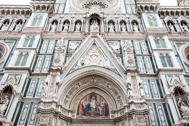 Detail of the facade of the beautiful Florence Cathedral consecrated in 1436 - Photo, Image