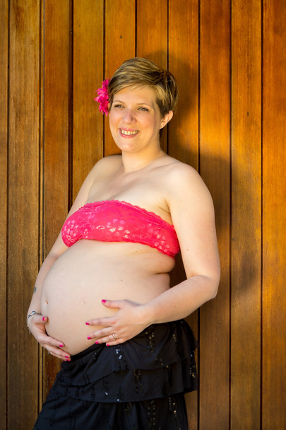 těhotná žena venkovní - Fotografie, Obrázek