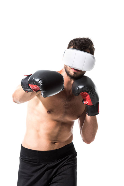 félmeztelen Boxer a virtuális valóság headset Box izolált fehér - Fotó, kép