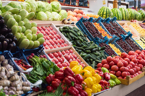 Marktenteller voor groenteboeren - Foto, afbeelding