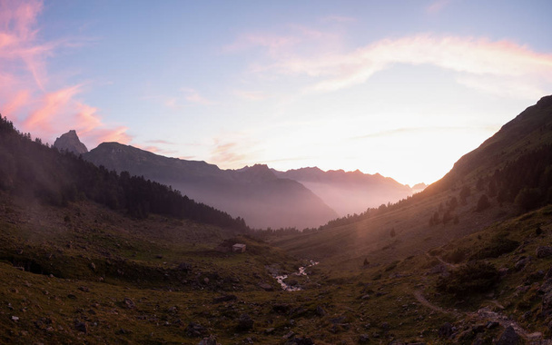 Panoramic view of the valley during sunset - Photo, Image