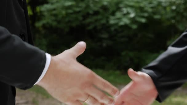 ビジネスマンの握手 - 映像、動画