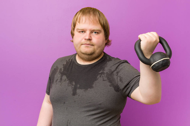 Caucasian crazy blond fat man sweating - Photo, Image