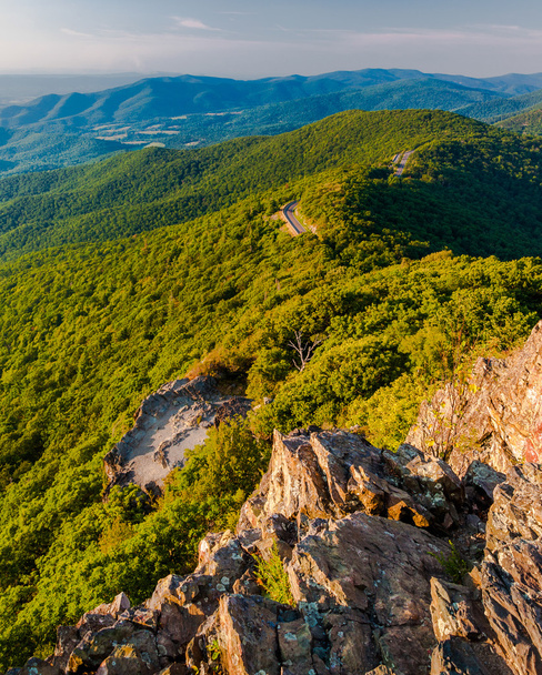 Evening view of the Blue Ridge Mountains from Little Stony Man M - Foto, Imagen