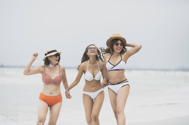 activities, activity, asian, attractive, bar, beach, beautiful, beauty, bikini, casual, cheerful, cosmetic, elegance, female, friend, friends, friendship, fun, girl, girls, group, happiness, happy, island, lifestyle, model, outdoor, people, pretty, r - Photo, Image