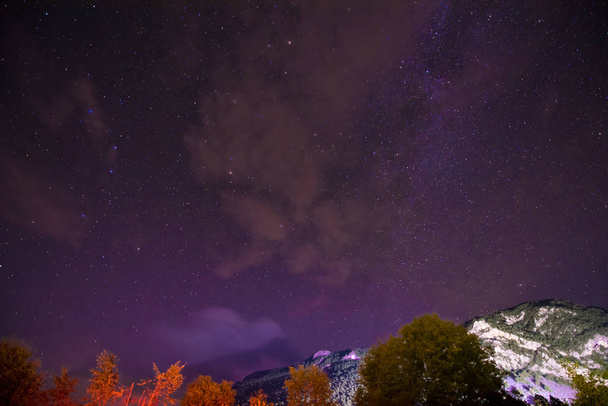 night sky above Mountain - Valokuva, kuva