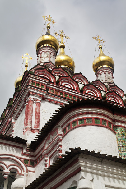 La Iglesia Ortodoxa en el monasterio de San José de Volokolamsk
 - Foto, imagen