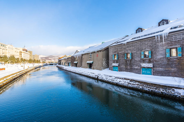 美しい風景と冬の小樽運河川の景観 - 写真・画像