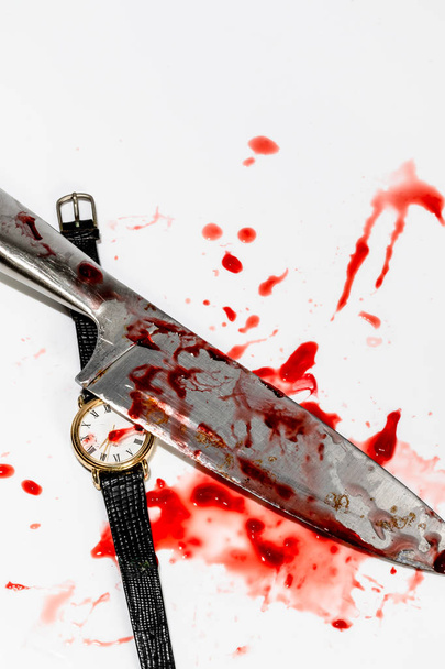 Knife and blood and watch - Φωτογραφία, εικόνα