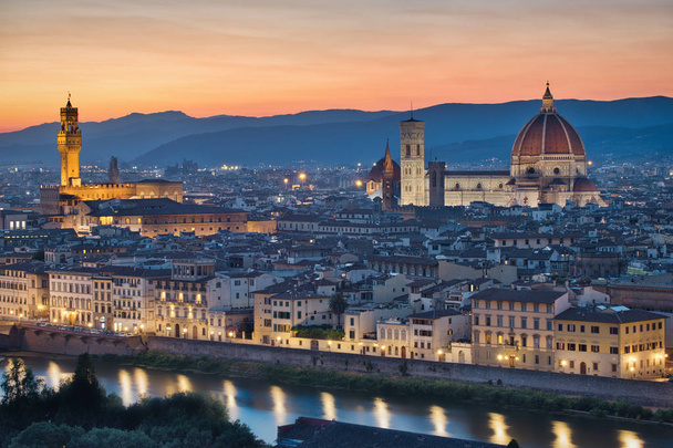 Флоренция и закат
 - Фото, изображение