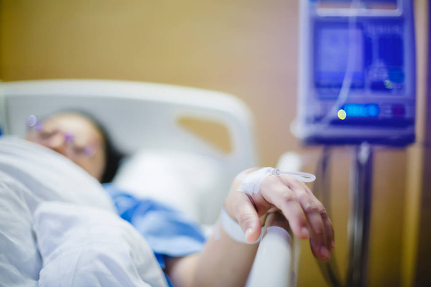 селективное внимание к руке пациента привлечь к инфузионных насосов и SA
 - Фото, изображение