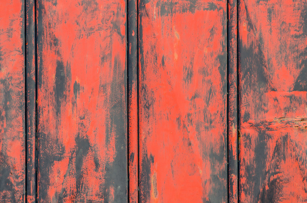 Detalhe da velha porta de metal vermelho
 - Foto, Imagem