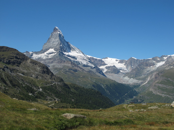 Matterhorn w słoneczny dzień - Zdjęcie, obraz