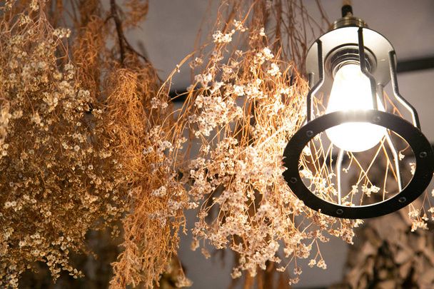 Vintage décoration de lampe d'éclairage intérieur de luxe accrocher au plafond
 - Photo, image