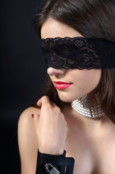 sexy girl blindfolded. - Foto, imagen