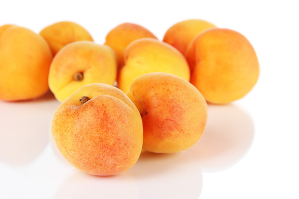 Apricots isolated on white - Foto, Imagem
