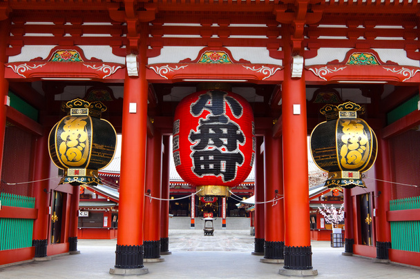 hozomon gate bei sensoji asakusa-Tempel - Foto, Bild