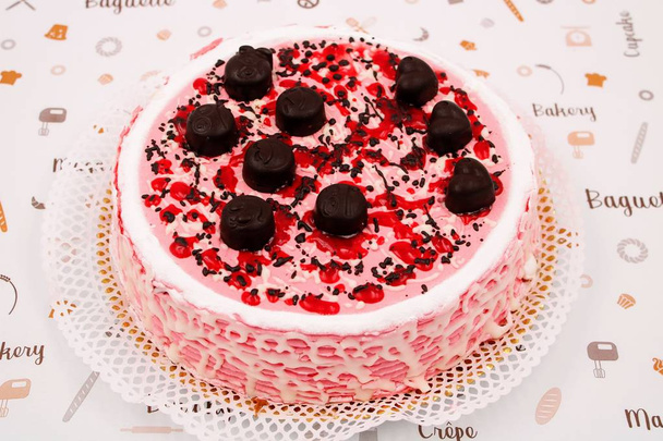 Kuchen mit Erdbeercreme - Foto, Bild